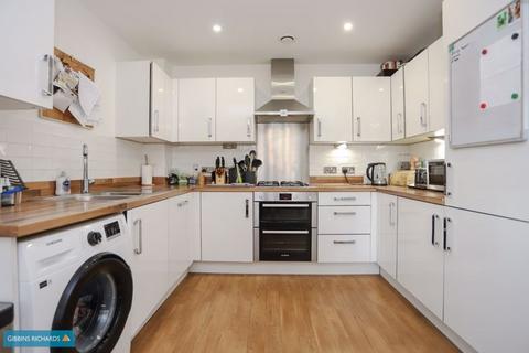 26 Grove Gate, Staplegrove, Taunton, TA2 6DF