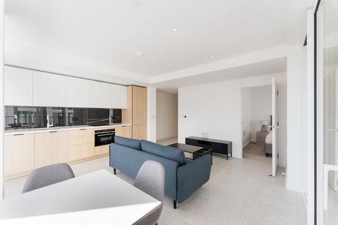 1 bedroom apartment to rent, Bouchon Point, The Silk District, E1