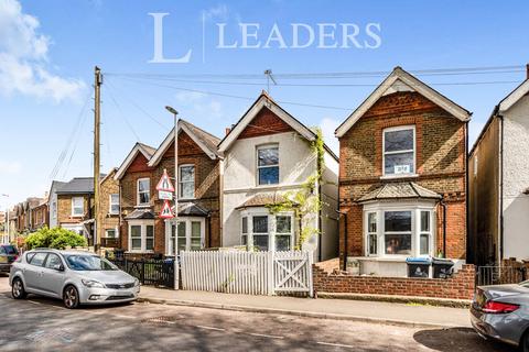 3 bedroom detached house to rent, Elm Road, Kingston Upon Thames, KT2