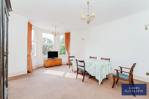 4 bedroom apartment to rent, Park Hill, W5