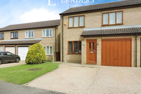 3 bedroom semi-detached house to rent, Foxglove Road, Stamford PE9