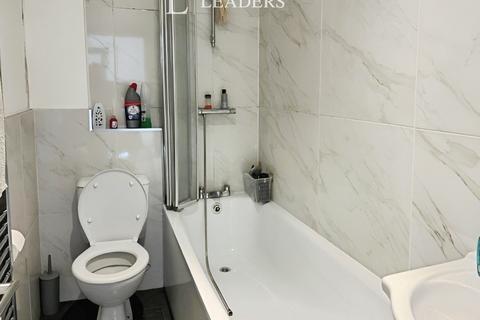 1 bedroom apartment to rent, Windsor Street