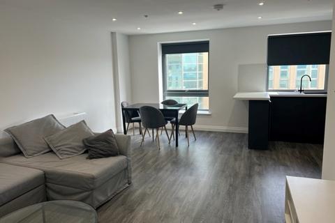 1 bedroom apartment to rent, Queens Square