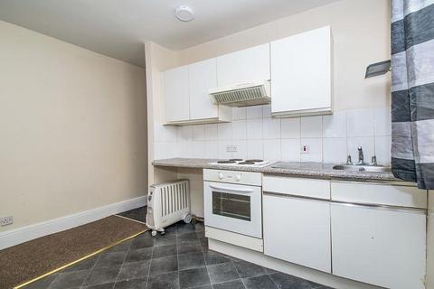 Terraced house to rent, Wellington Road, NR30