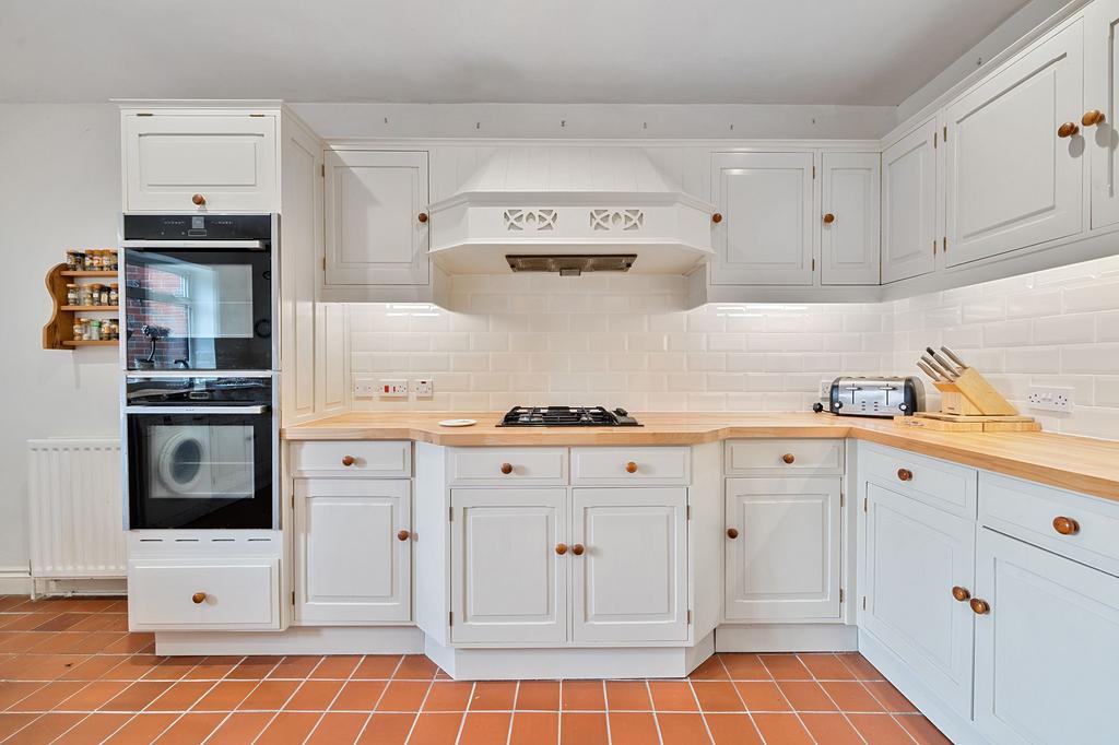 Kitchen (2)