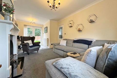 2 bedroom semi-detached house for sale, Kent Road, Wednesbury