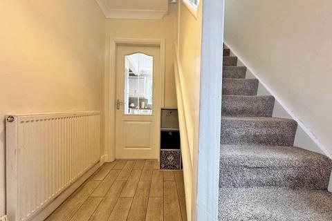 2 bedroom semi-detached house for sale, Kent Road, Wednesbury