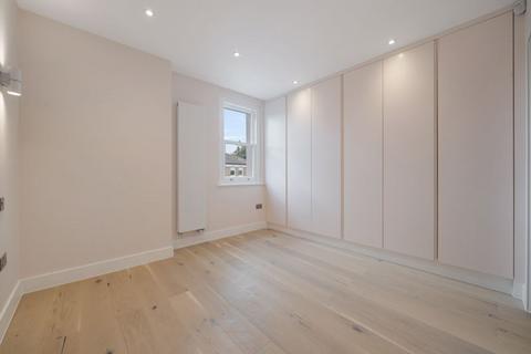 3 bedroom apartment for sale, Priory Road, South Hampstead, London NW6