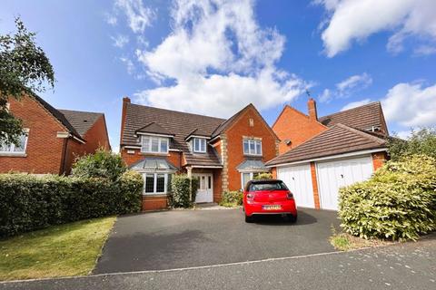 5 bedroom detached house for sale, Cygnet Drive, Brownhills, Walsall.  WS8 6EA