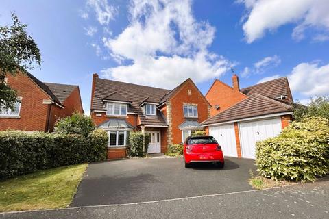 5 bedroom detached house for sale, Cygnet Drive, Brownhills, Walsall.  WS8 6EA