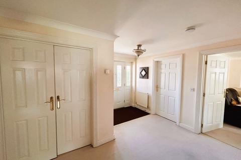 8 Cygnet Drive, Brownhills, Walsall, WS8 6EA