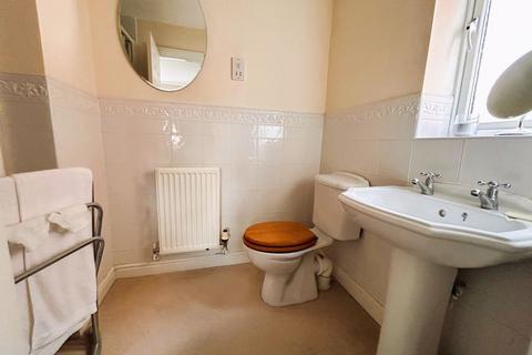 8 Cygnet Drive, Brownhills, Walsall, WS8 6EA