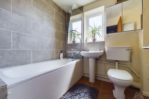 85 Danbury Crescent, South Ockendon, RM15 5BX