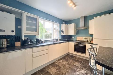 2 bedroom apartment for sale, Hardwick Court, Wood Lane, Streetly, B74 3LH