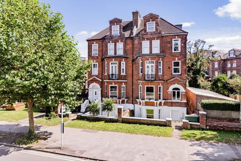 2 bedroom ground floor flat for sale, Castle Hill Avenue, Folkestone, CT20