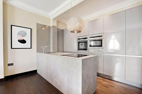 2 bedroom flat for sale, Sussex Gardens, Lancaster Gate, London, W2 2RL