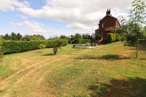 undefined, Toddington LU5