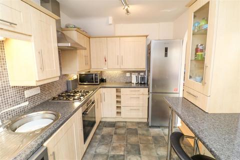 15 Ash Tree Close, Farnborough, GU14 0QP