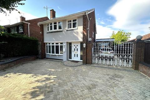 4 bedroom detached house for sale, L&D Borders, Luton LU4