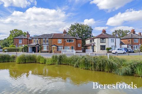 3 bedroom end of terrace house for sale, Seven Arches Road, Brentwood, CM14