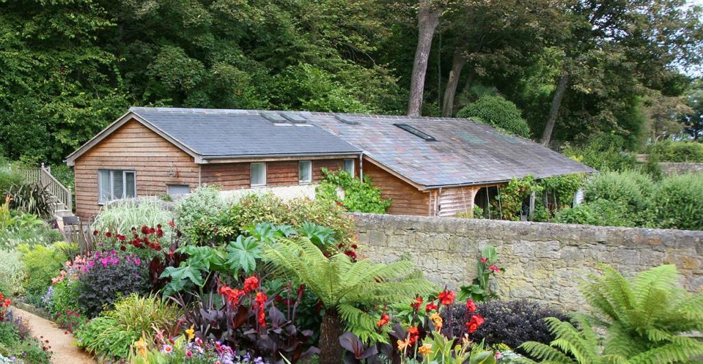 The Detached Boathouse
