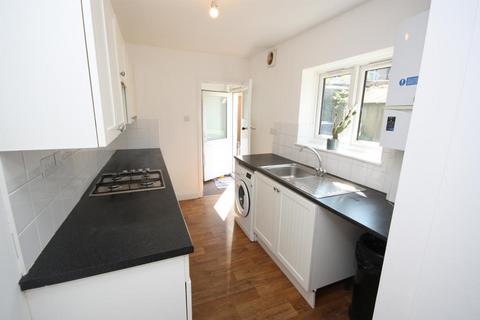 4 bedroom terraced house to rent, Old Oak Common Lane, East Acton, London, W3 7DW