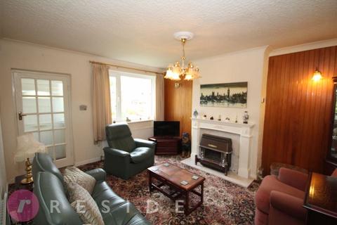 8 Arnside Drive, Rochdale, OL11 5HS