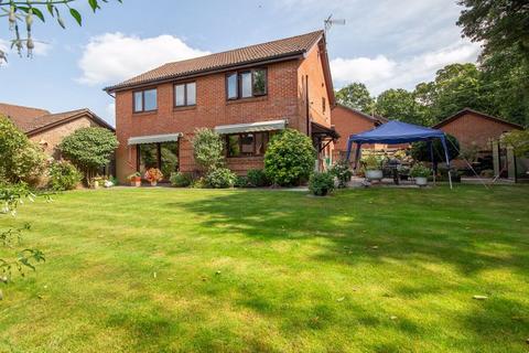 4 bedroom detached house for sale, West Totton