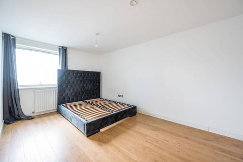 2 bedroom flat for sale, Houblon Apartments (35% Share), Tyne Street, Aldgate, London, E1