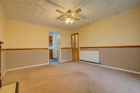 2 bedroom apartment for sale, Greenhill Road, Wakefield,