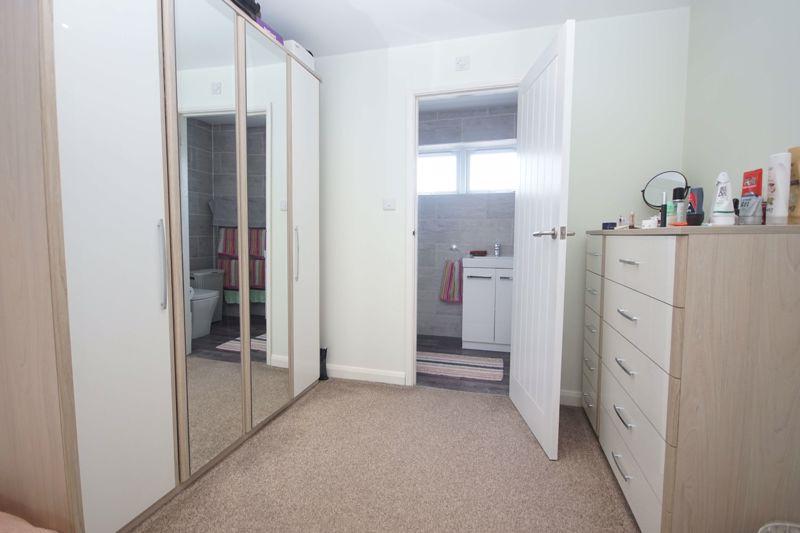 Dressing Area &amp;...