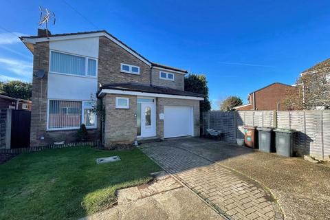 4 bedroom detached house for sale, Admirals Walk, Gosport PO12