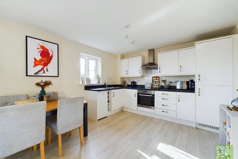 2 bedroom apartment for sale, Evesham House, Battle Square, Reading, RG30