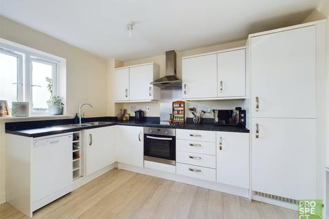 2 bedroom apartment for sale, Evesham House, Battle Square, Reading, RG30