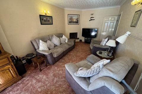 3 bedroom semi-detached bungalow for sale, Manor Avenue, Northolt