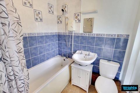 10 Dovecote Close, Trowbridge, BA14 9TN