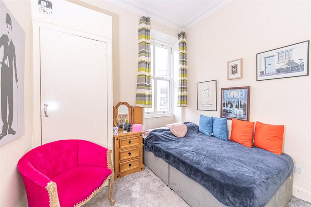 Pitt Street, Flat 4, Edinburgh EH6 1 bed flat for sale £122,000