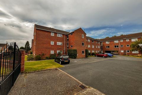 2 bedroom apartment for sale, Fairlawns, Newmarket, Suffolk