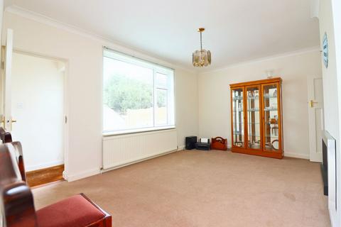 4 bedroom semi-detached house for sale, Poynings Avenue, Southend-on-sea SS2