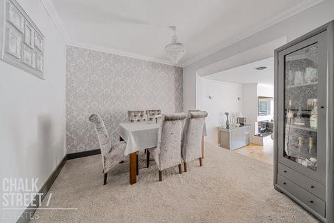 14 Park Drive, Romford, RM1 4LJ