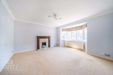 2 bedroom maisonette for sale, Waldegrave Court, Upminster, RM14