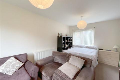 2 bedroom semi-detached house for sale, Kilvington Crescent, Sheffield, S13 8AA