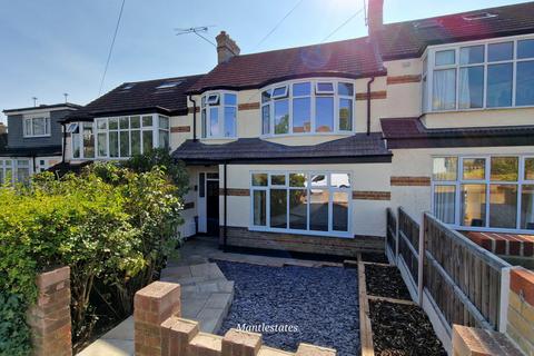 3 bedroom terraced house for sale, Ridgeway Avenue, East Barnet EN4