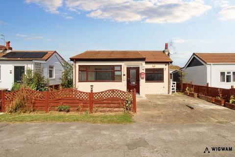 1 bedroom bungalow for sale, Kenwood, Withernsea, HU19