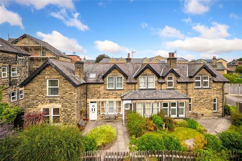 2 bedroom end of terrace house for sale, Chudleigh Road, Harrogate, North Yorkshire, HG1