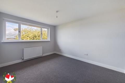6 Grebe Close, Abbeydale, Gloucester, GL4 4XL