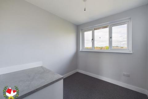 6 Grebe Close, Abbeydale, Gloucester, GL4 4XL