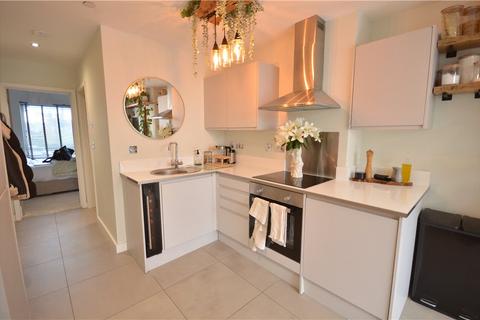 Flat 1, 54 Leckwith Road, Cardiff, CF11 6HN
