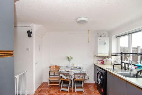 7 Winter Close, Lichfield, WS13 6BD