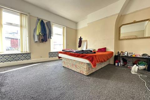11 Azalea Road, Blackburn, BB2 6JU